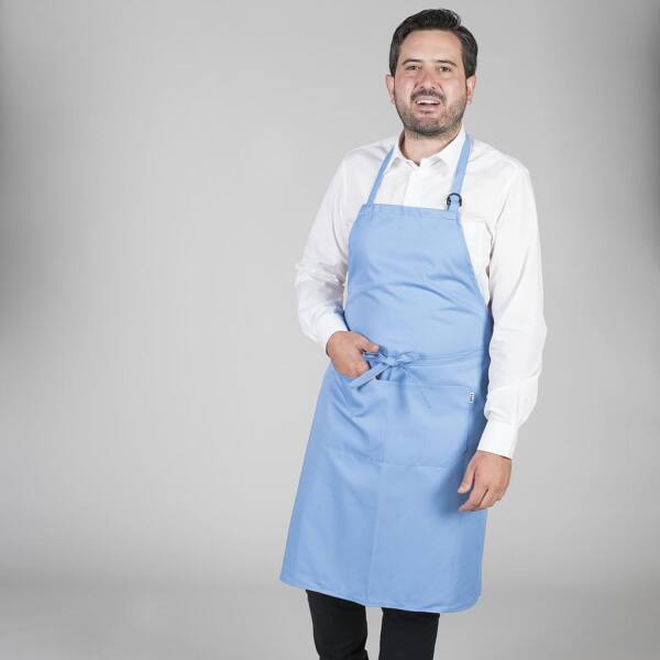 Delantal con peto y bolsillo celeste
